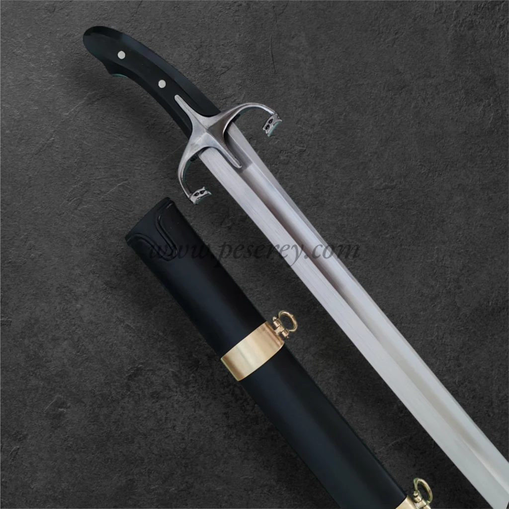 Kilij With Mamluk  Hilt And Guard - 15th Century